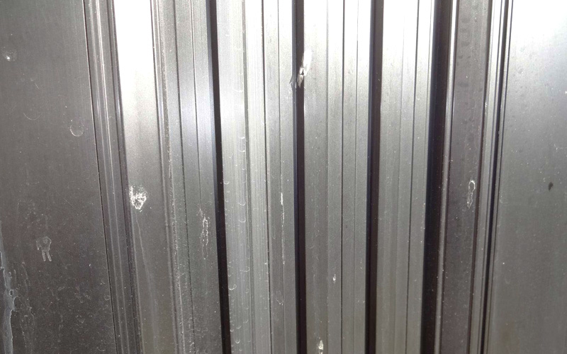 こびりついた汚れ・シミ