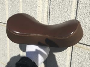 サドル塗装後